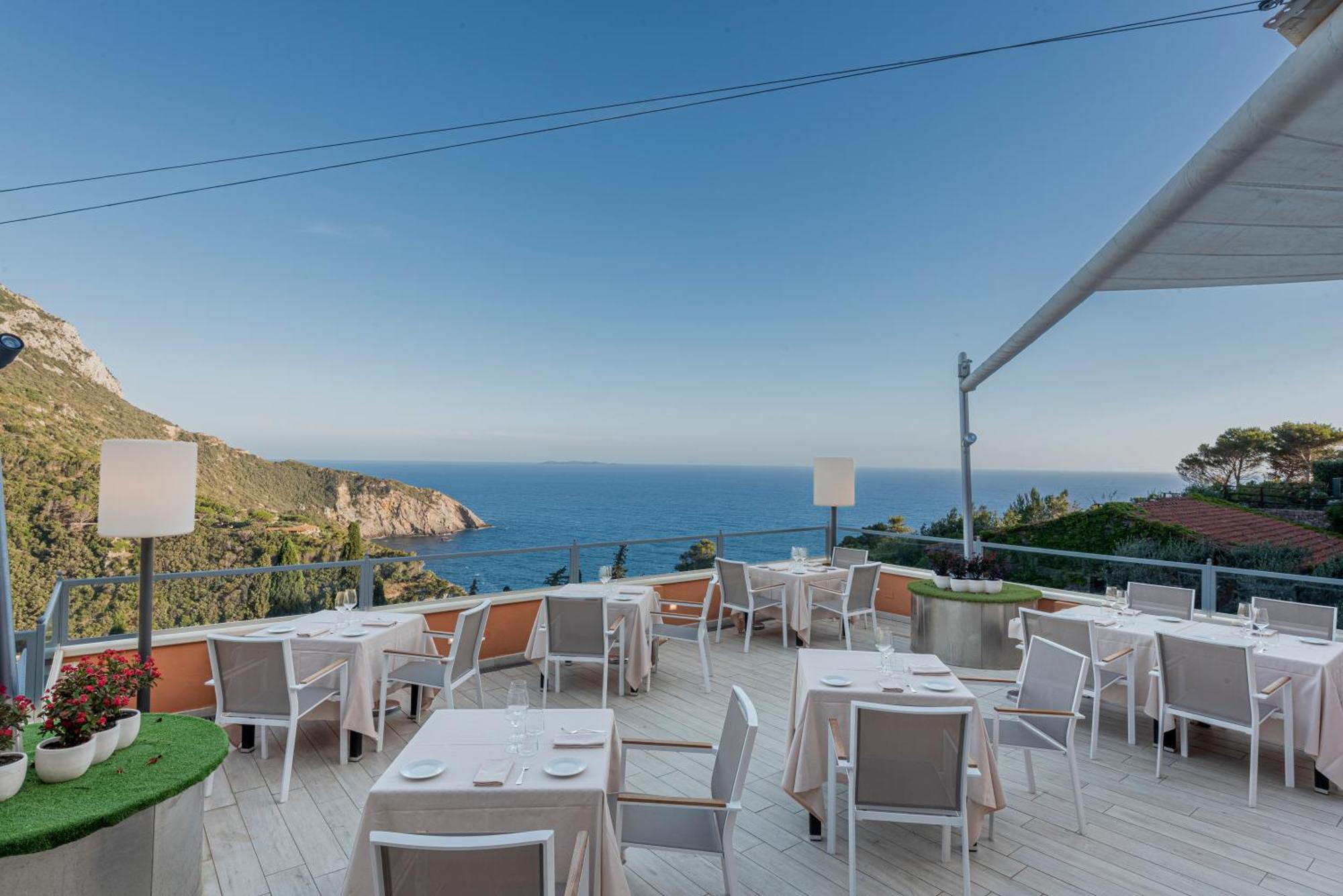 Boutique Hotel Torre Di Cala Piccola 圣托斯特凡诺港 外观 照片